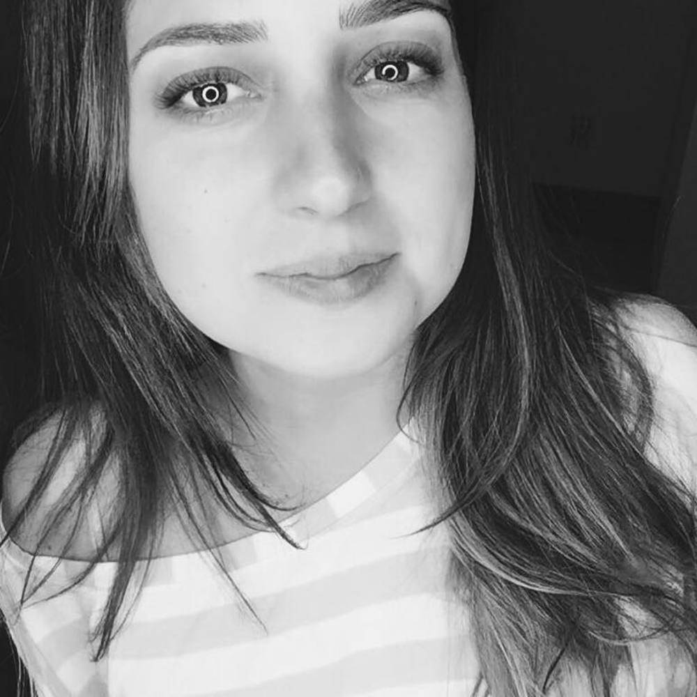 Meet your Posher, Aline